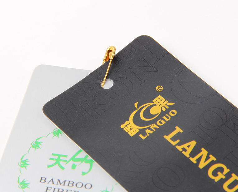 廣州吊牌定做為何這么喜歡整體增減壓來調(diào)整燙金壓力？