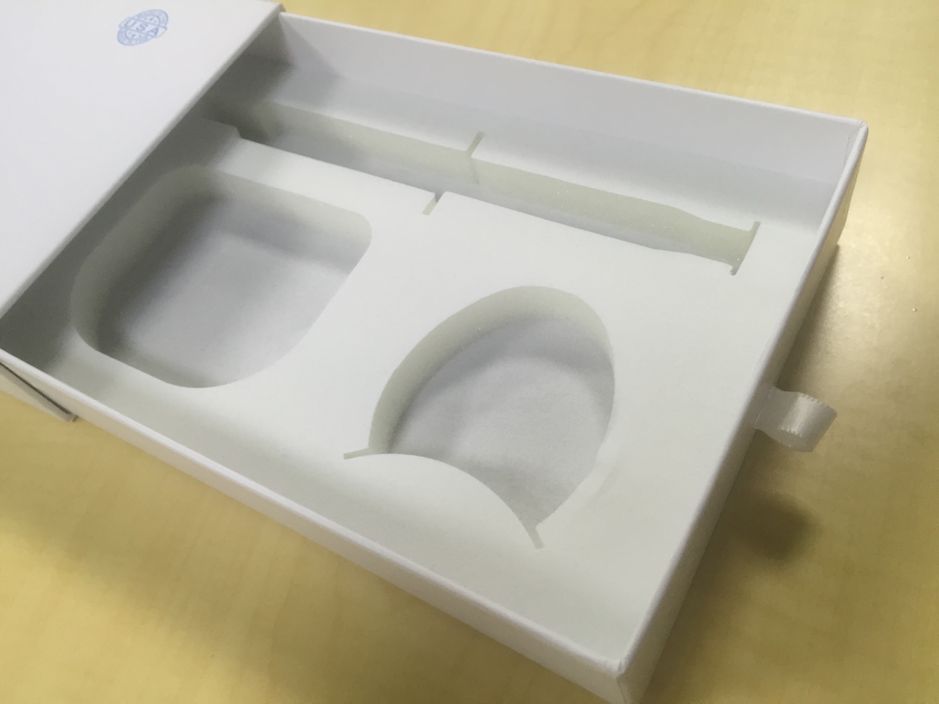 知道用數(shù)碼打樣給化妝品精品盒定制打樣成本低，沒想到這么低